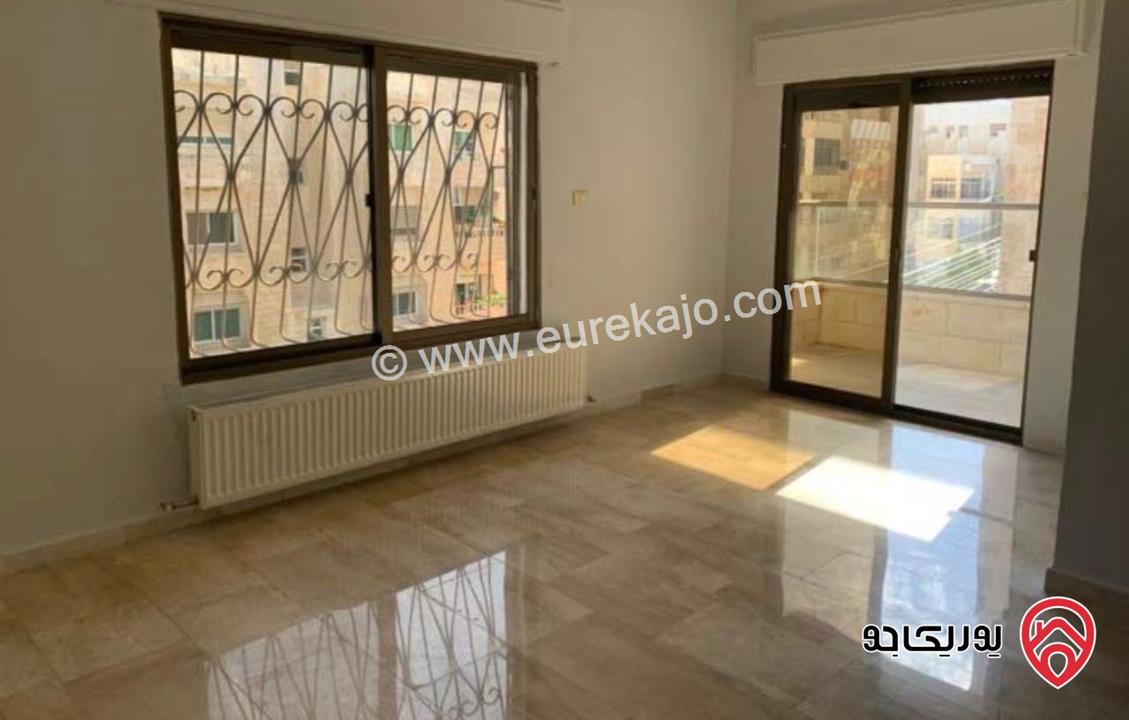 شقة طابق ثالث مساحة 150م للايجار في عمان - الدوار السابع 