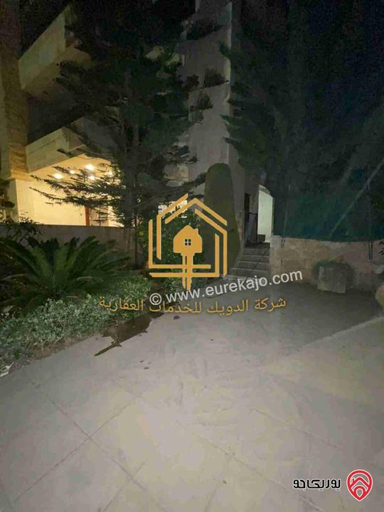 شقة فارغة طابق ارضي مساحة داخلية 220م ومساحة خارجية 180م للإيجار في عمان - ضاحية النخيل 