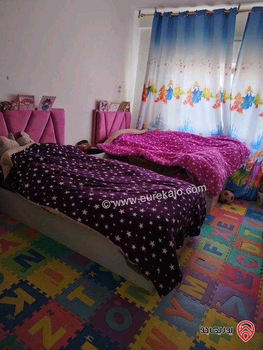 شقة طابق ثالث مساحة 177م للبيع في عمان - ام أذينة