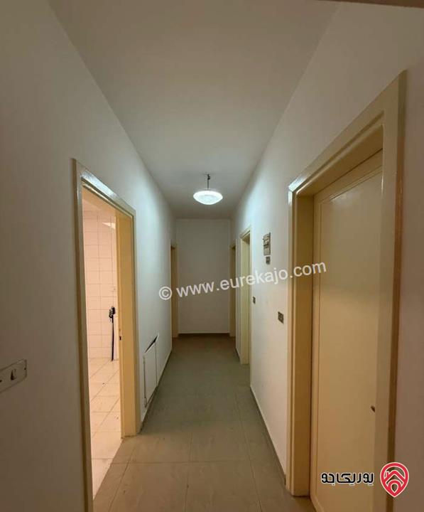 شقة طابق ثالث مساحة 107م للبيع في عمان - أم أذينة الجنوبي