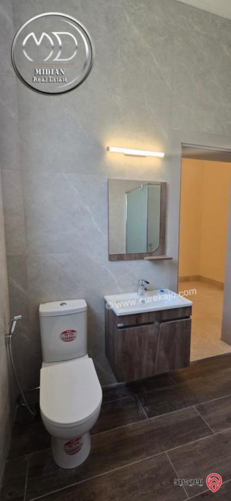 رووف طابقي فارغ للايجار في عمان - أجمل مواقع ام السماق مساحة 500م مع تراسات تشطيبات ديكورات عصرية فاخرة اطلالة رائعة