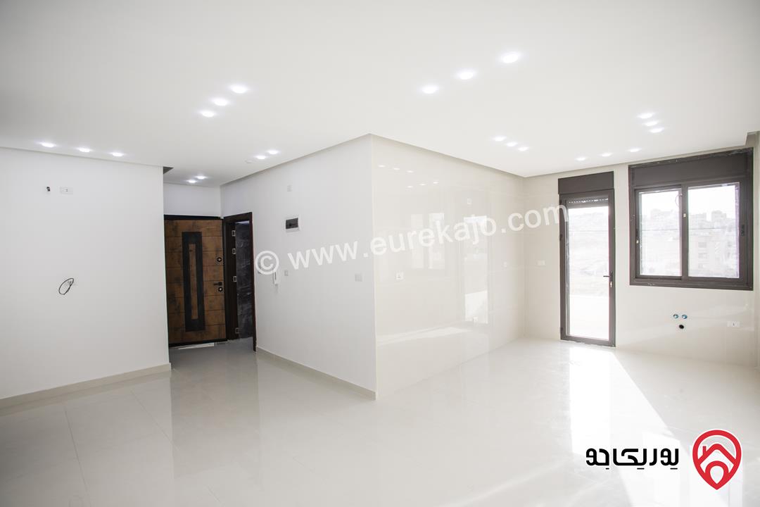 شقة طابق أرضي مساحة 120م للبيع في عمان - ابو علندا