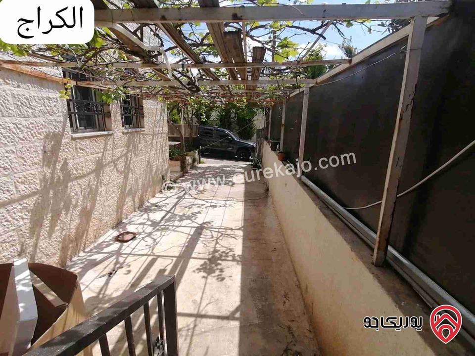 شقة مساحة 111م طابق أول للبيع في عمان - جبل الحسين 