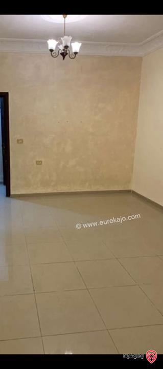 شقة طابق اول مساحة 165م للبيع في عمان - طبربور