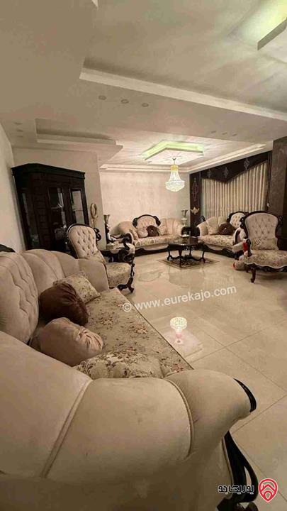 شقة مساحة 250م طابق اول للبيع في عمان - ابو علندا تلاع النجار 