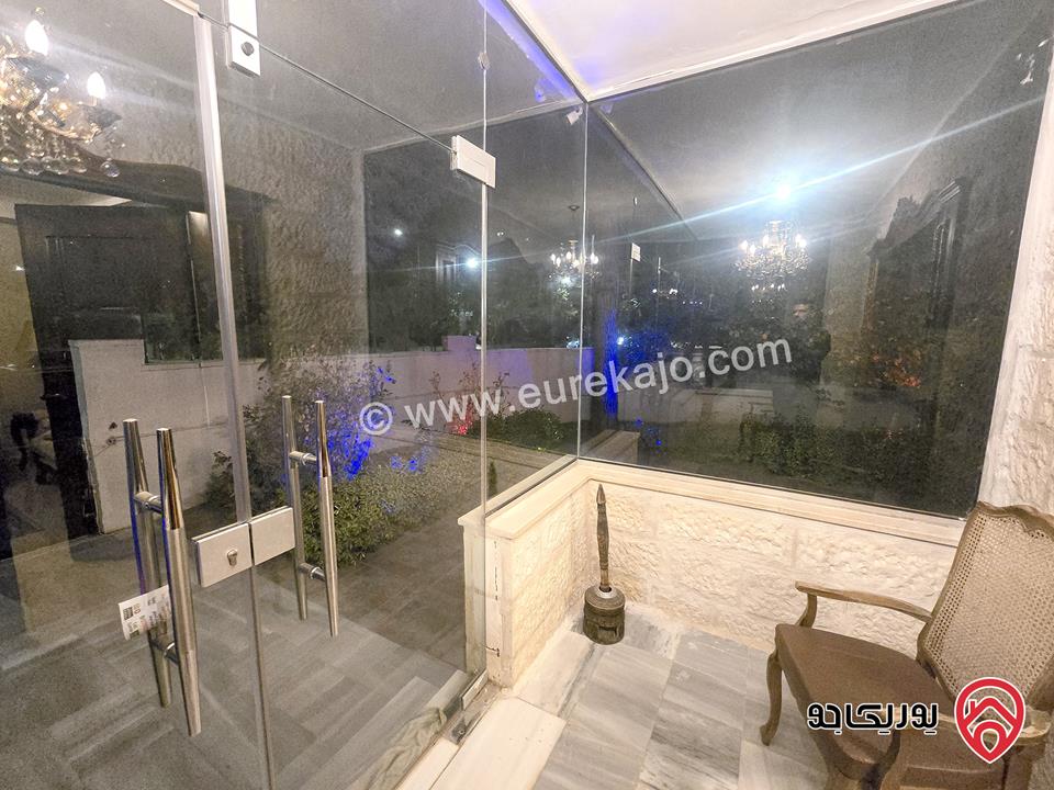 شقة أرضية مساحة 185م داخلي مع حديقة كبيرة 400م و كراج ومدخل خاص مفروشة للإيجار في عمان - الصويفية