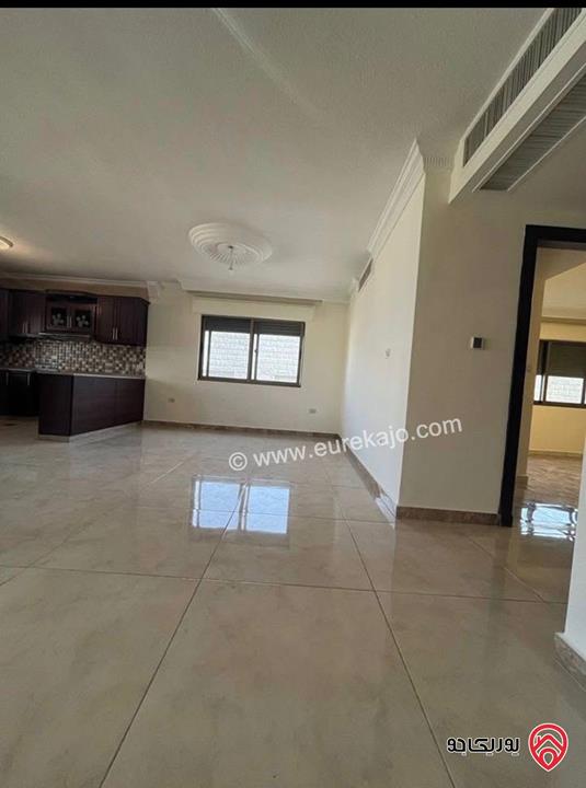 شقة طابق رابع مساحة 110م للايجار في عمان - دير غبار