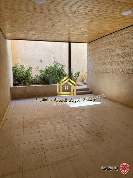 شقة فارغة دوبلكس أرضية مساحة 250م للايجار في عمان - المدينة الرياضية 