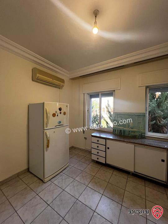 شقة طابق اول 70م غرفة نوم مع توابعها فارغة للايجار في عمان - الشميساني