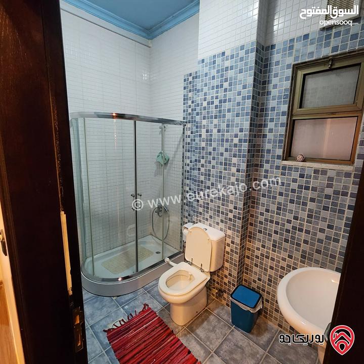 شقة مفروشة أرضية مساحة 241م داخلي و 28م خارجي للايجار في عمان - خلدا