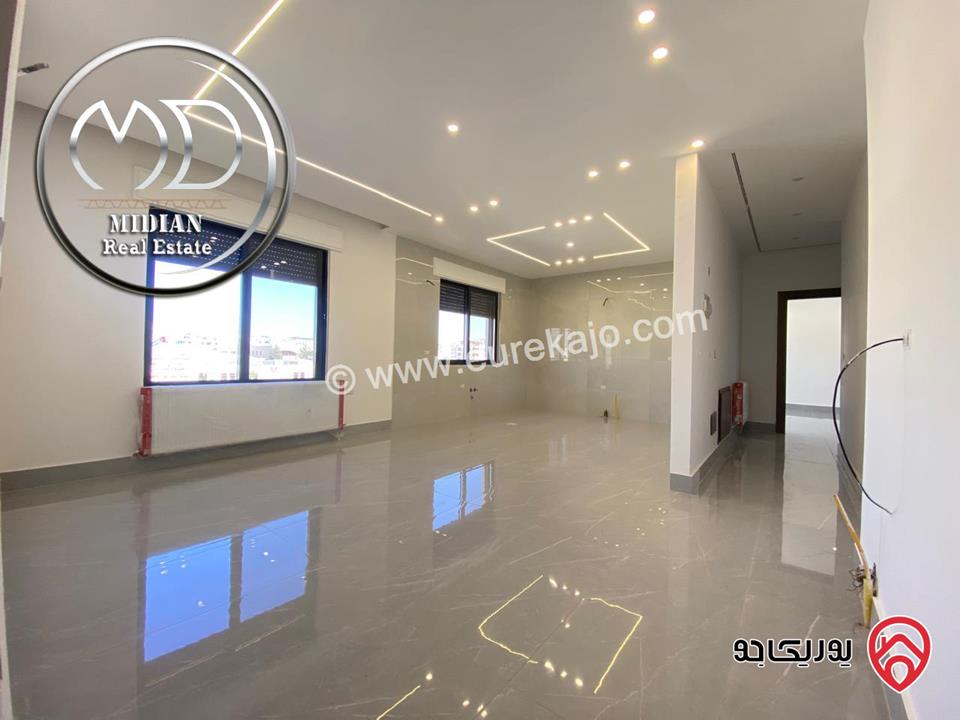 شقة فارغة للايجار في عمان - خلدا قرب الهمشري مساحة 190م طابق اول تشطيبات ديكورات عصرية فاخرة جديدة لم تسكن