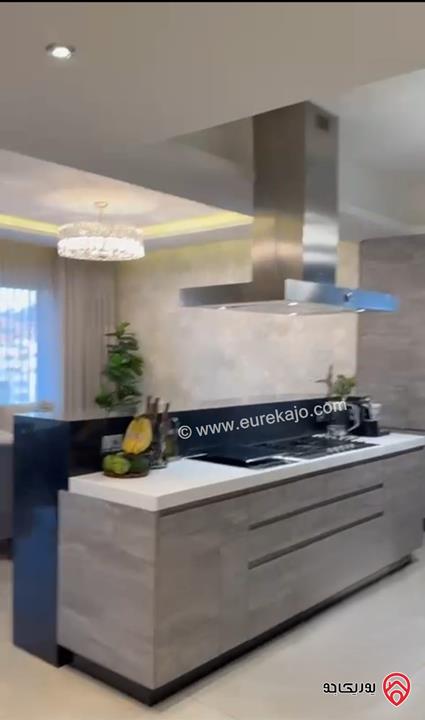 شقة طابق ثالث دوبلكس مساحة 230م للبيع مفروشة في عمان - دير غبار 