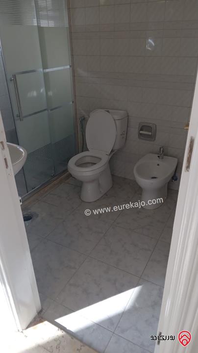 شقة طابق رابع مساحة 165م للايجار في عمان - ام اذينة 