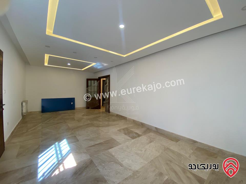 شقة فاخرة شبه ارضية مساحة 176م داخلي و 40م خارجي للبيع في عمان - تلاع العلي