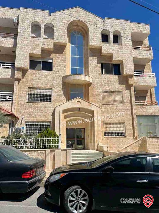 شقة طابق أول مساحة 170م للبيع في عمان - الرابية