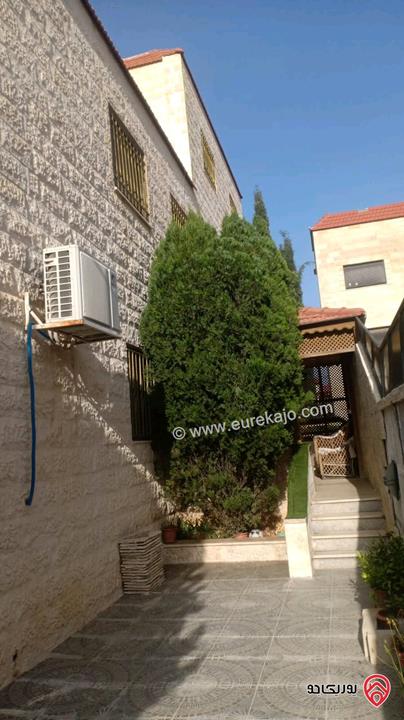 فيلا مساحة 600م على أرض 520م للبيع في عمان - طبربور