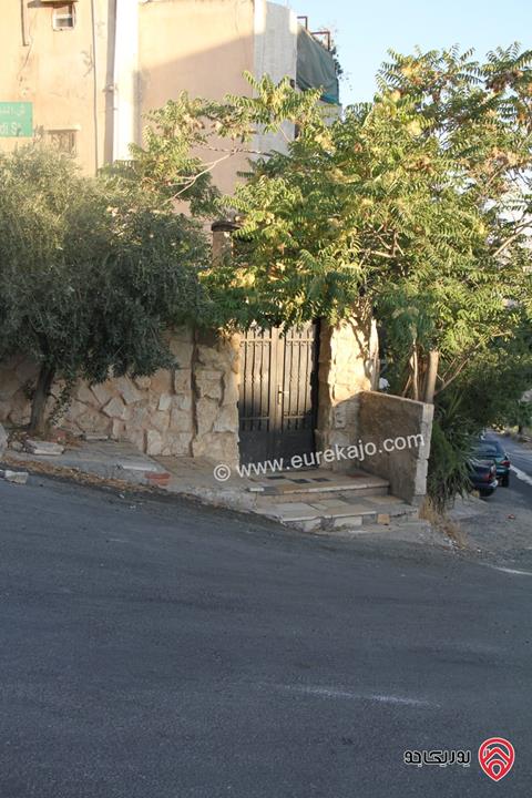 عمارة على أرض 320م للبيع في عمان - طبربور 