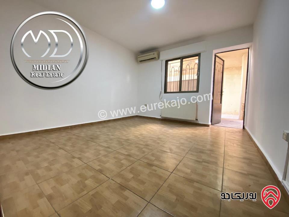 شقة ارضية للبيع في عمان - خلدا مساحة 185م مع ترس و حديقة 120م تشطيبات سوبر ديلوكس بسعر مميز جداً