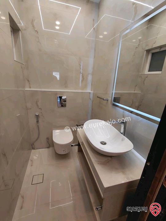 شقة فارغة طابق أول مساحة 195م للايجار في عمان - دير غبار