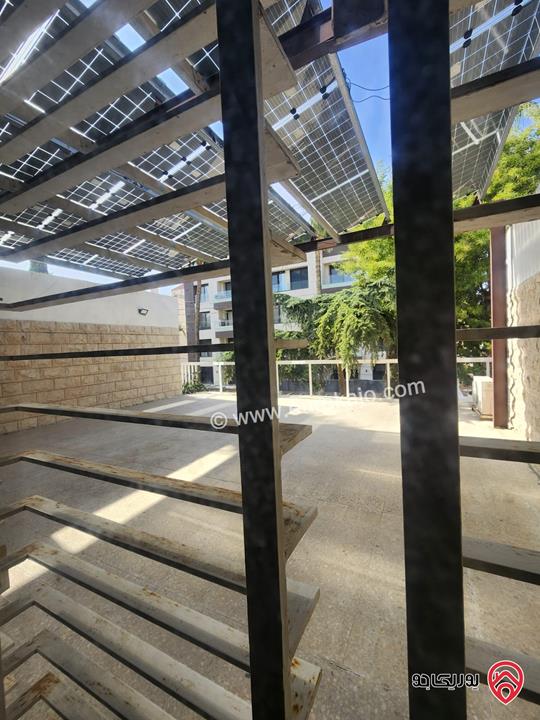 فيلا راقية مساحة 520م على أرض 830م للبيع في عمان - أم أذينة