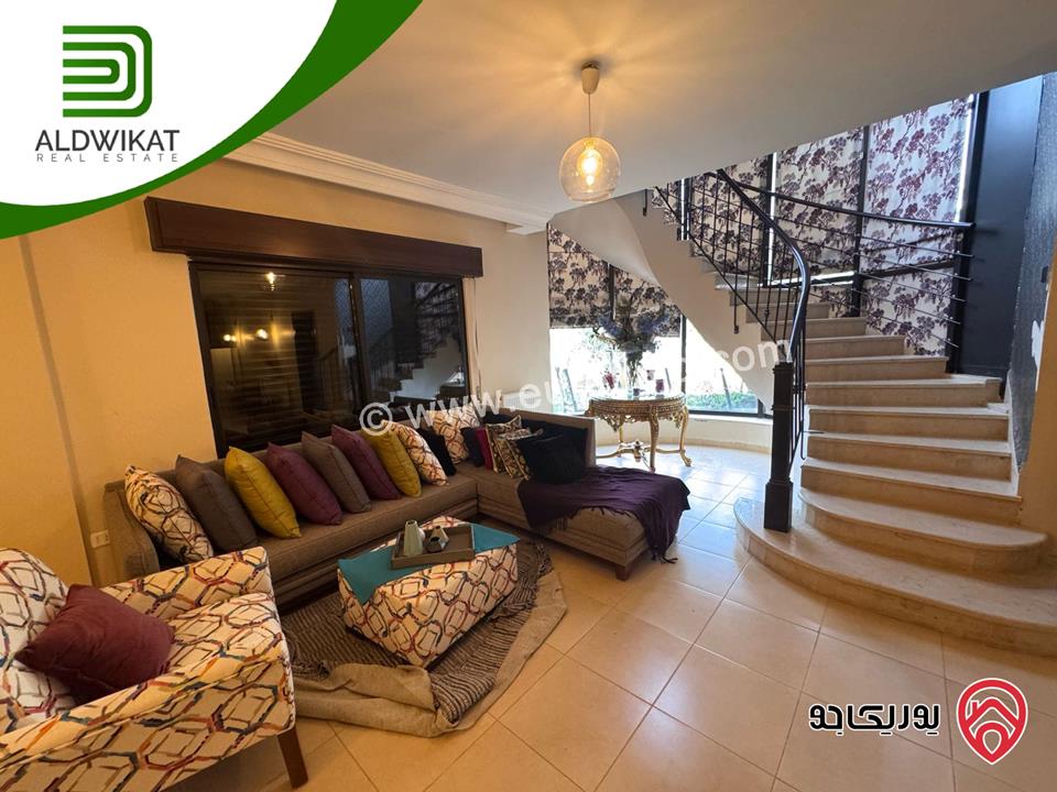 فيلا مستقلة للبيع في عمان - دابوق/ الفردوس مساحة البناء 940م ومساحة الارض 850م ومساحة الحديقة 400م والترس 50م