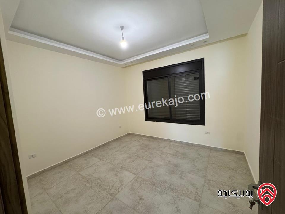روف فاخر مساحة 375م للبيع في عمان - الحمر 