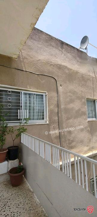 منزل مستقل مساحة 432م على أرض 1 دونم و 339م للبيع في عمان - مقابل كلية حطين موقع مميز على شارعين بسعر مغري جدا 