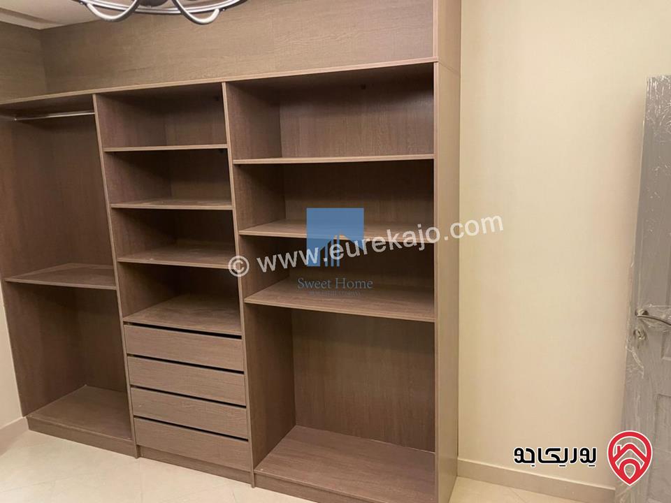 شقة مفروشة فاخرة للبيع في عمان - ضاحية الأمير راشد طابق ثالث مع روف دوبلكس 191م تشطيب سوبر ديلوكس