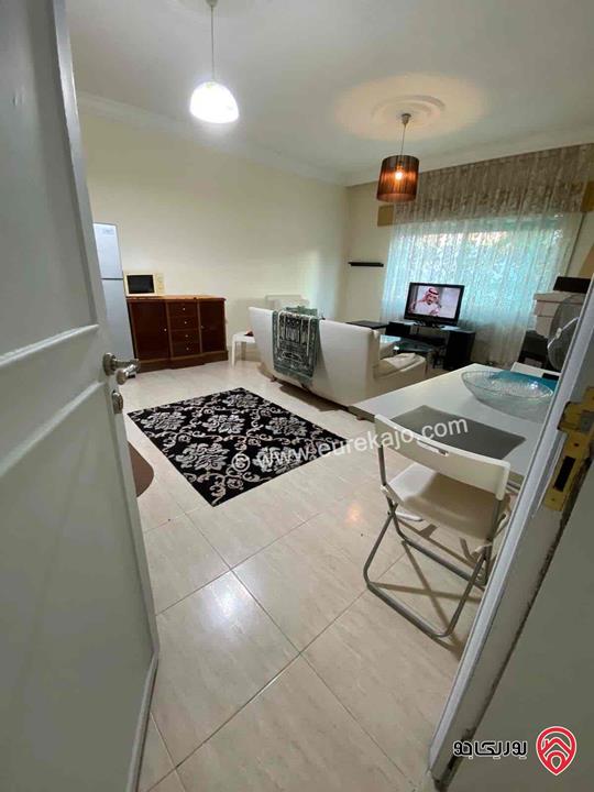 روف مفروش للسكن العائلي مساحة 60م للايجار في عمان- تلاع العلي