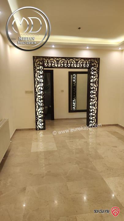 شقة أرضية فارغة للايجار في عمان - عبدون مساحة 230م 4 نوم تشطيبات و ديكورات عصرية فاخرة تصلح للأجانب و الهيئات الدبلوماسية