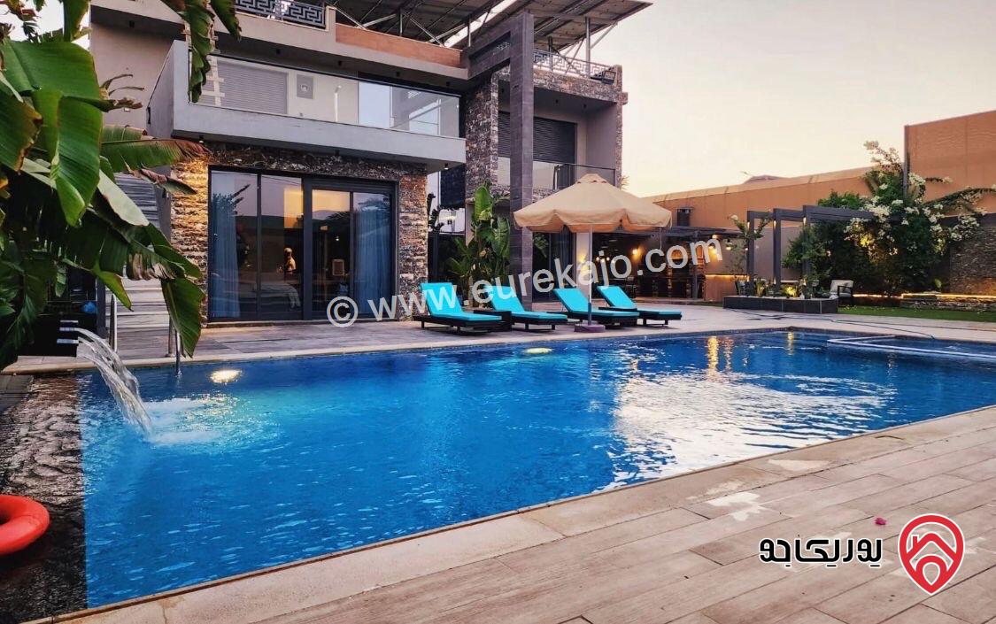 شاليه مودرن فاخر مساحة الأرض 716م والبناء 265م للبيع في البحر الميت قرب منتجع البحيرة