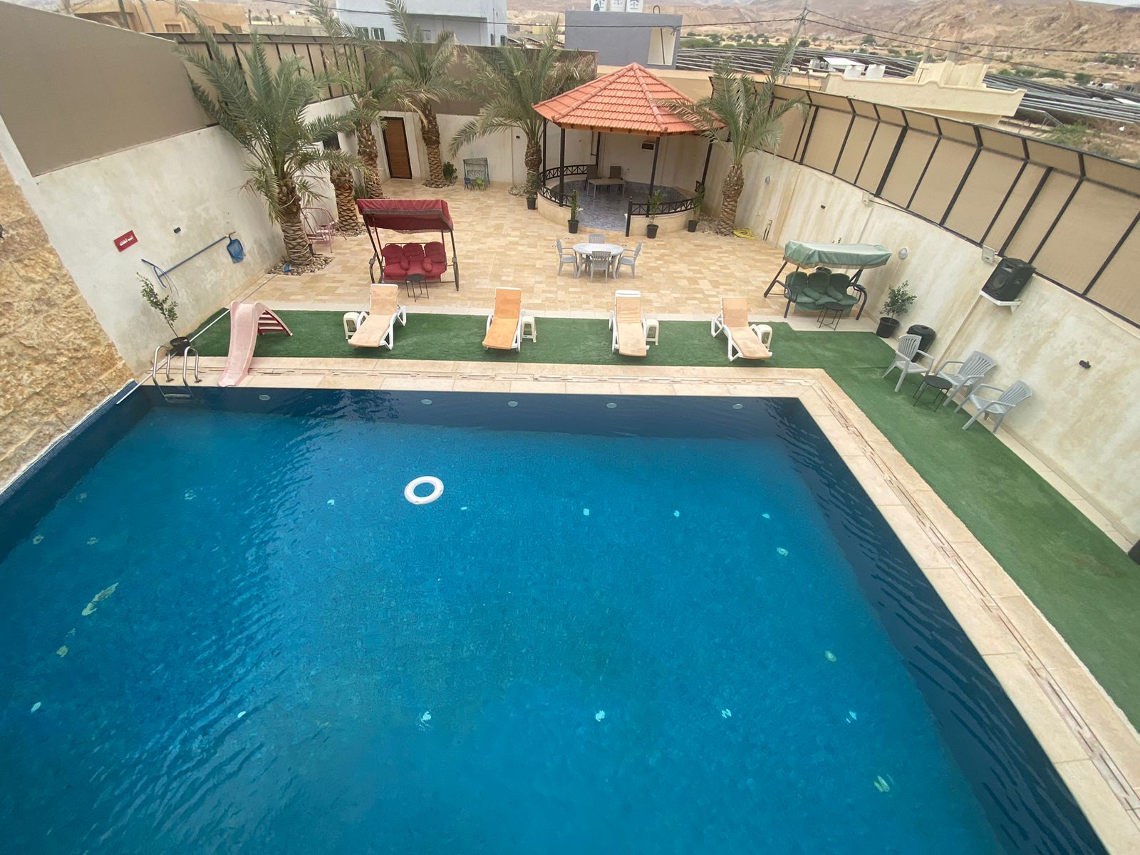 شاليه - مزرعة Blue Moon Villa للايجار اليومي في البحر الميت - الرامة 