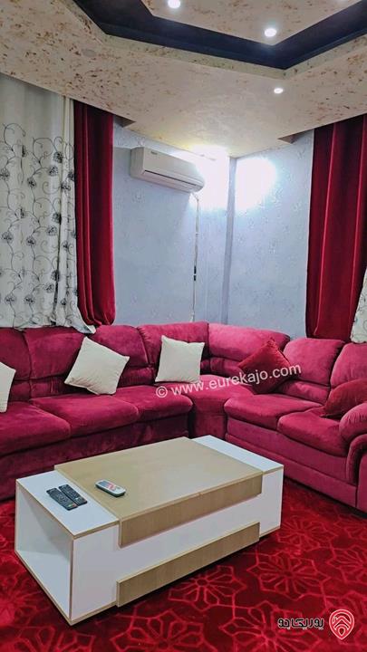 منزل طابقين مساحة الارض 860م ومساحة البناء 440م مرخص للبيع في عمان - خريبة السوق العلكومية 