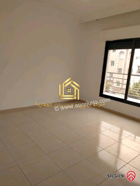 شقة فارغة طابق ثانى مساحة 140م للإيجار في عمان - تلاع العلي 