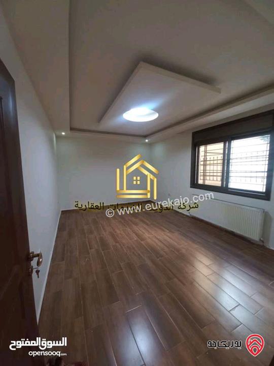 شقة سوبر ديلوكس طابق ارضي 250م داخلي و 150م خارجي للايجار في عمان - خلدا 