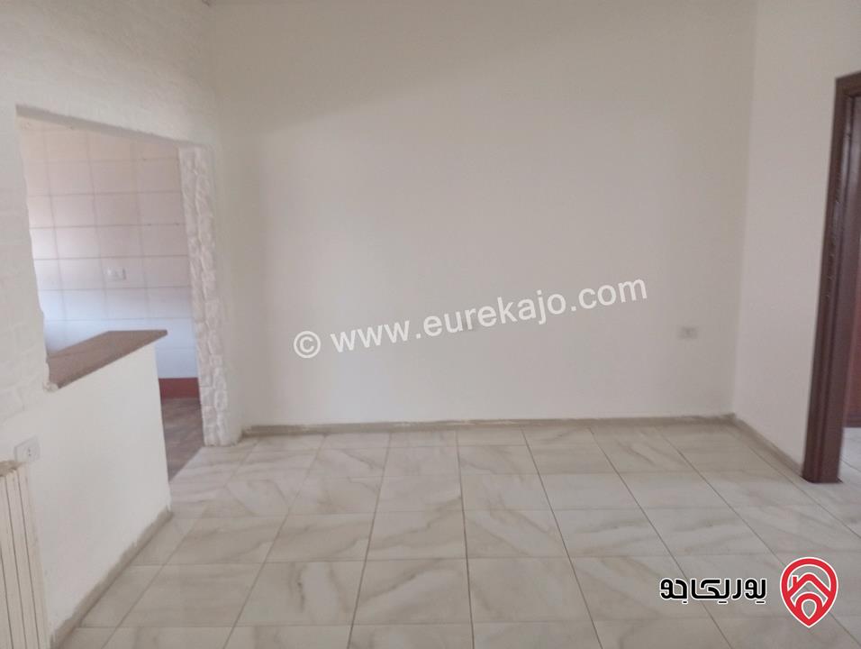 شقة مساحة 160م طابق ثاني للايجار في عمان - ام اذينة