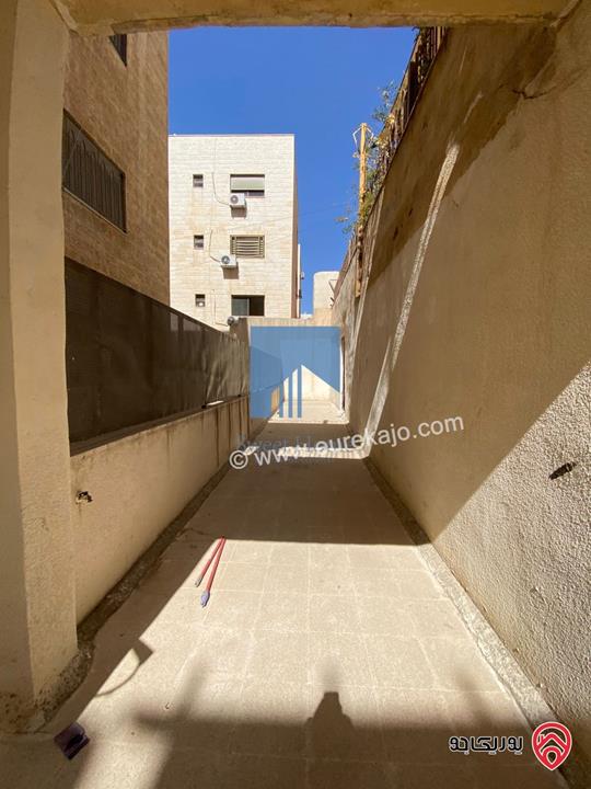 شقة أرضية مميزة للبيع في عمان - خلدا 175م مع ترسات 60م تشطيب سوبر ديلوكس بسعر مغري