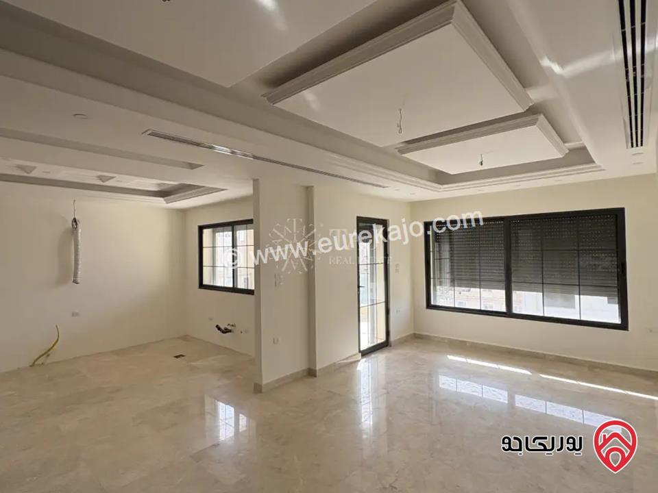 شقة فاخرة طابق روف مساحة 287م للبيع في عمان - ضاحية النخيل