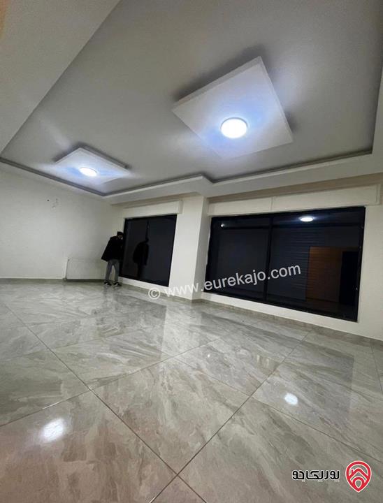 شقة طابق أول مساحة 190م للايجار في عمان - ام السماق 