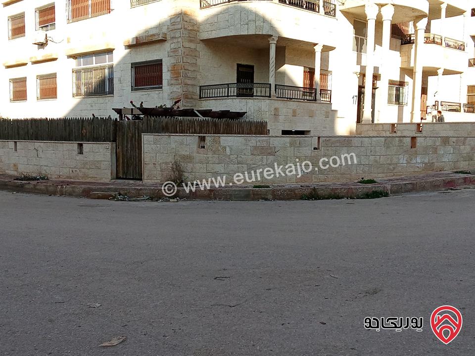 شقة تسوية مساحة 200م داخلي و 60م خارجي للبيع من المالك في اربد - الحي الشرقي  