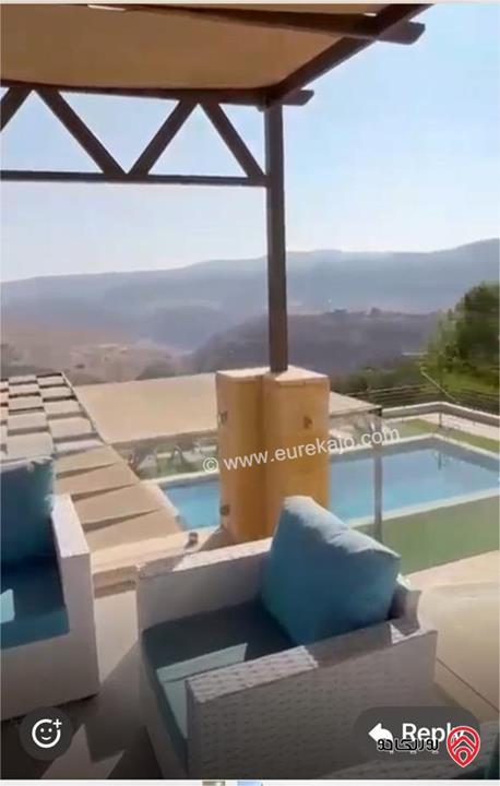 مزرعة نموذجية للبيع في السلط / جلعد مساحة الارض 5000م والبناء 250م مساحة الحديقة 4000 م والترس 500 م موقع اطلالة مميز 
