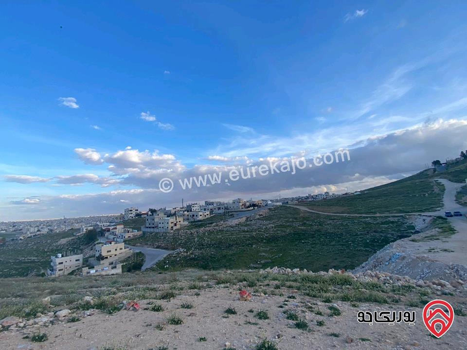 قطعة ارض مساحة 379م للبيع في الزرقاء- شومر
