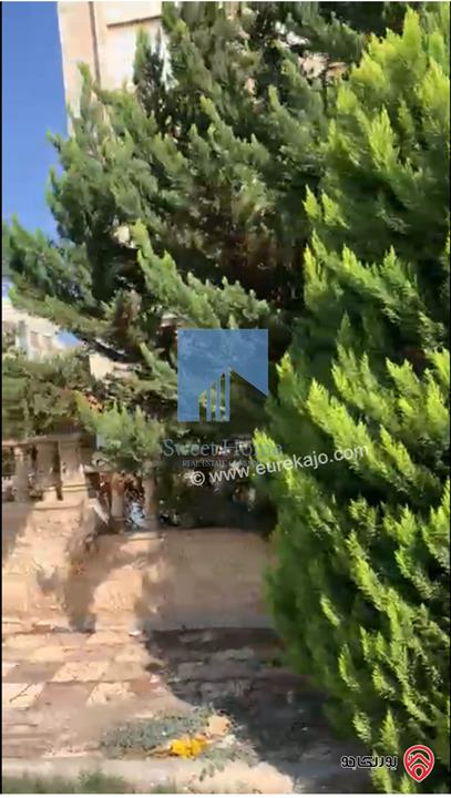 شقة أرضية مميزة للبيع في عمان - أم السماق - خلف الدر المنثور 210م مع حديقة وترسات 120م بسعر مغري