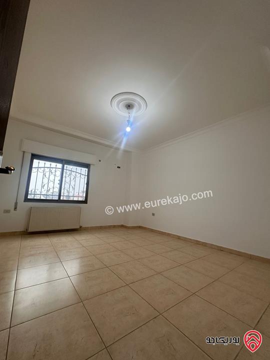 روف فارغ مساحة 100م للايجار في عمان - خلدا 