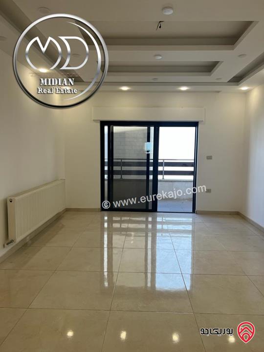 شقة ارضية فارغة للايجار في عمان - خلدا مساحة 165م مع ترس و حديقة 150م تشطيبات و ديكورات سوبر ديلوكس