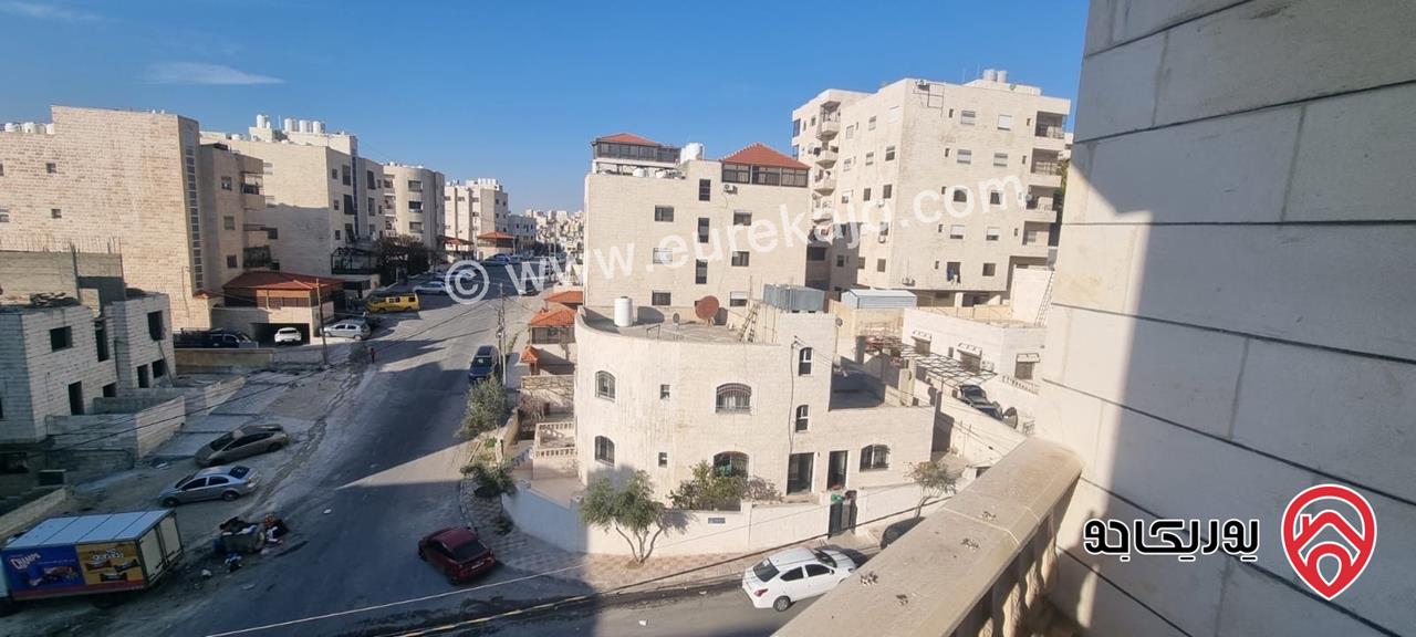 شقة مميزة مساحة 115م طابق ثالث للبيع في عمان - ام نوارة ضاحية الفاروق بالقرب من دوار البنزين من المالك مباشرة 