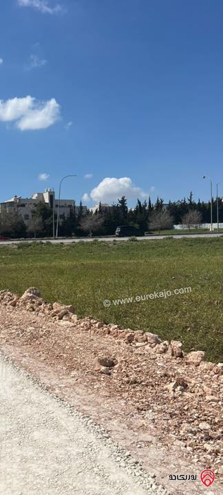 ارض متعددة الاستخدام مساحة 1080م للبيع في عمان - الظهير طريق المطار 
