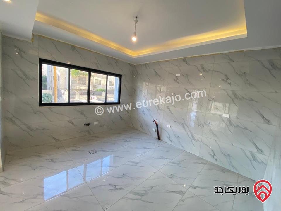 شقة دوبلكس ارضية جديدة للبيع في عمان - دير غبار مساحة 385م مع ترس و حديقة 150م تشطيبات سوبر ديلوكس بسعر مميز