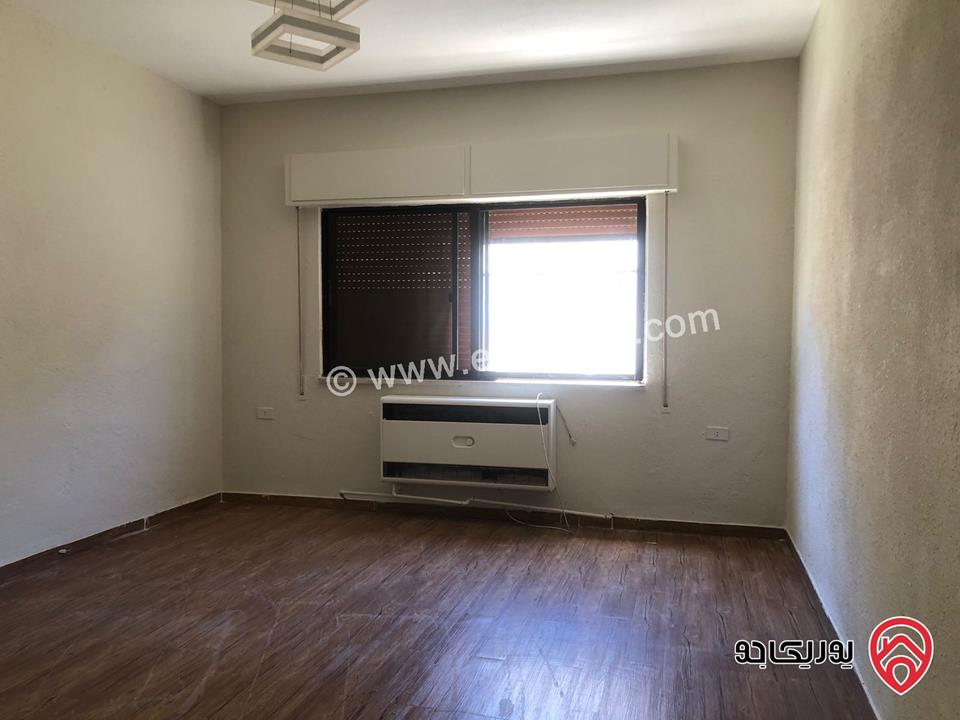 شقة فارغة مساحة 200م للايجار في عمان - الدوار الخامس