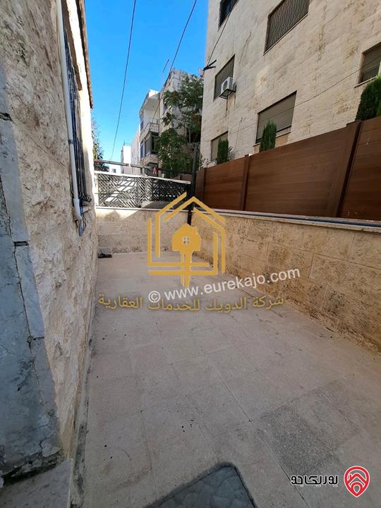 شقة مفروشة طابق أرضي 200م للإيجار في عمان-  ام اذينة 